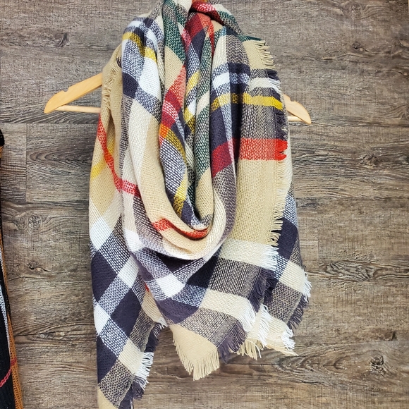 Olive & Pique Accessories - New Blanket Scarf
